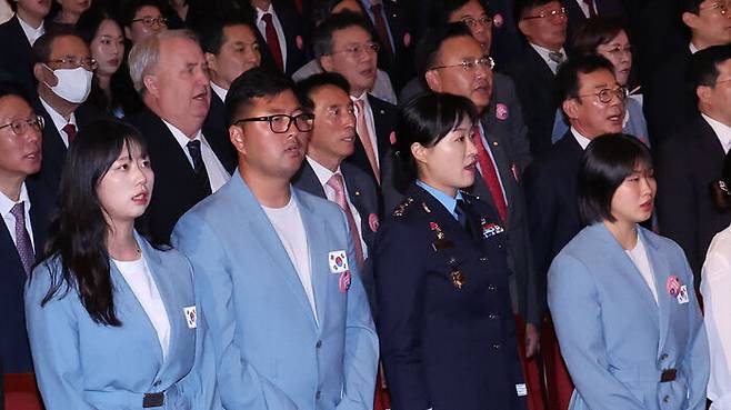 제79주년 광복절 경축식 참석한 임시현, 김우진, 허미미