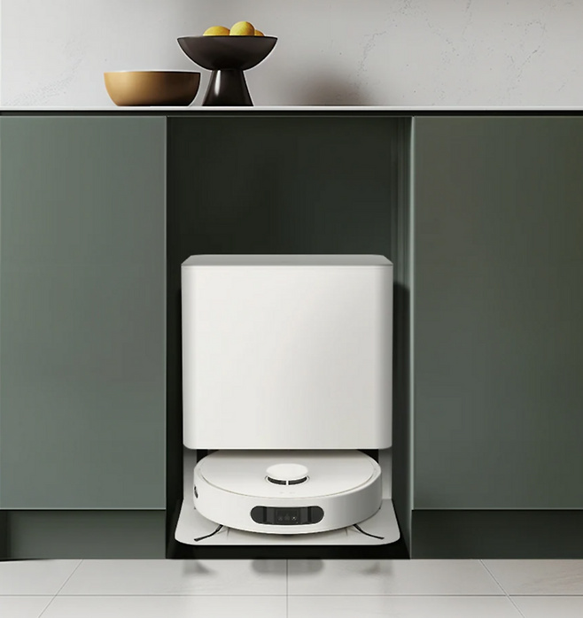 LG전자가 처음 선보인 ‘LG로보킹 AI(인공지능) 올인원’ 로봇청소기. [사진출처 = LG전자]