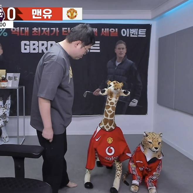 705dcdf3f33afd178eae0e23a4b15040.jpeg 유튜브, "동물 인형 괴롭히면 동물학대로 간주"