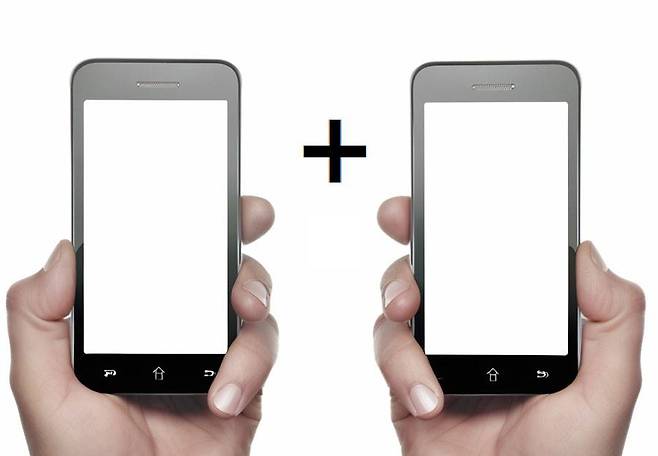 하나의 단말기로 2개의 전화번호를 운용할 수 있습니다 / 출처=셔터스톡