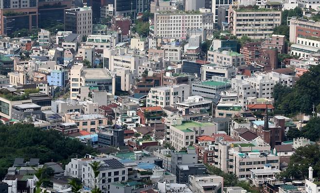 서울 중구 남산에서 바라본 빌라 등 도심 주거지 모습. 사진=뉴스1