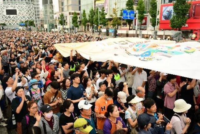 지난해 열린 '서울 걷자 페스티벌'의 출발 장면. 서울시 제공