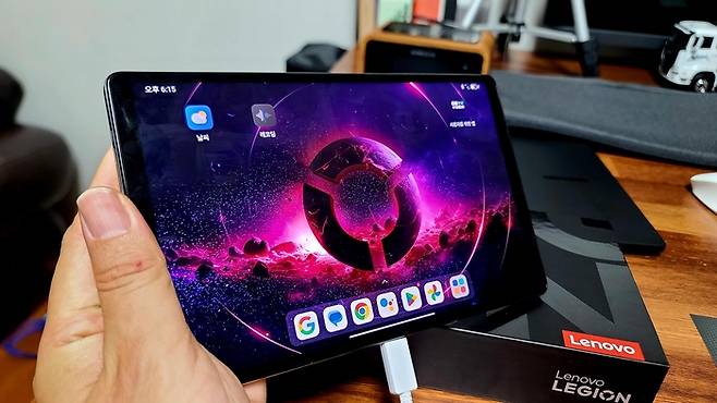 ‘레노버 리전탭(Legion Tab) Y700 2세대’  영상편집 세컨드 태블릿으로도 활용성이 우수한 모델이다.