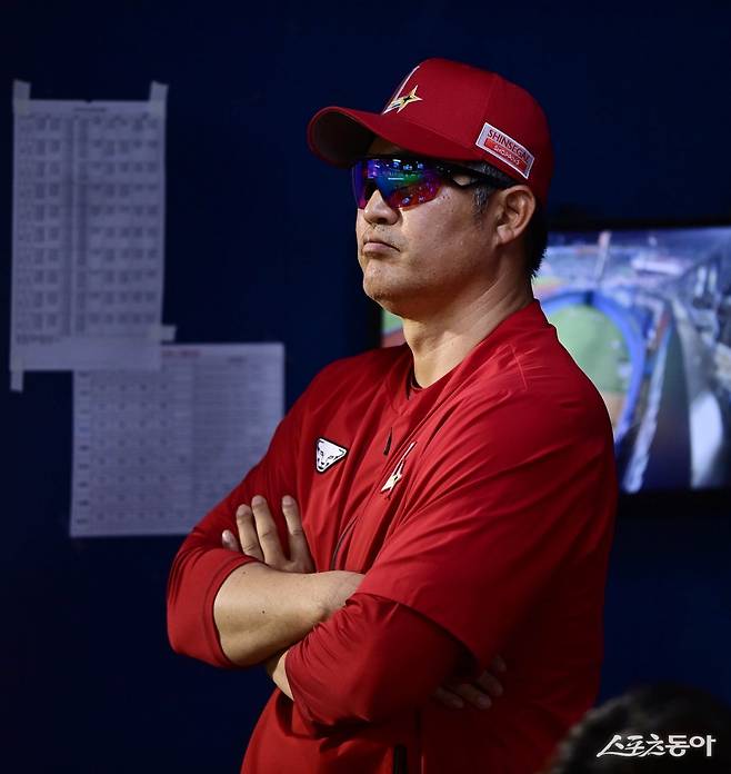 ‘순식간에 사방이 적’ 2024시즌 최대 위기 맞은 SSG…5위 경쟁은 점입가경
