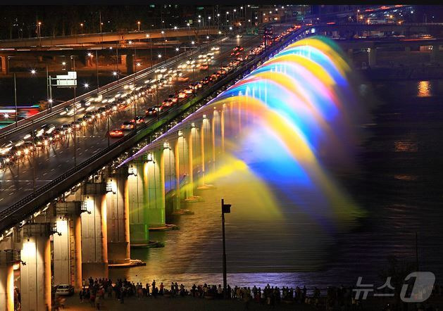 반포대교 달빛무지개분수. (서울시 제공)