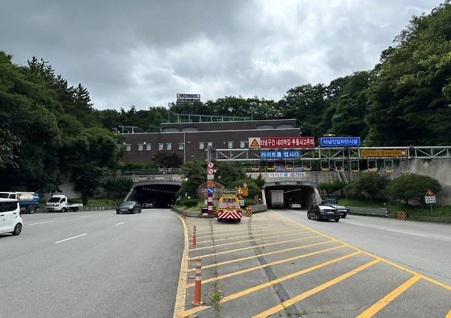 제2만덕터널 입구. 부산시 제공