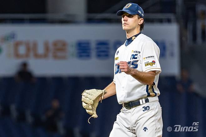 NC 투수 하트는 23일 창원 NC파크에서 열린 '2024 신한 SOL Bank KBO 리그' KIA와 주말 3연전 첫 번째 경기에서 선발 등판했다. 감기 몸살 이후 첫 등판에도 5이닝 1실점으로 호투하며 시즌 11승(2패)을 챙겼다. NC 다이노스