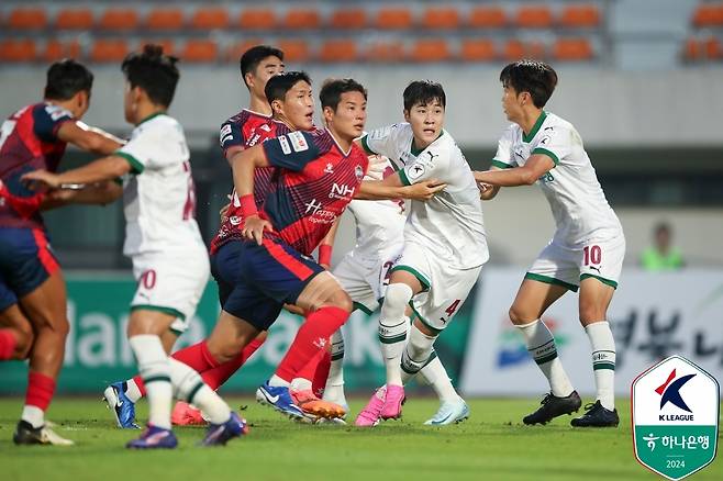 김천 상무와 대전하나시티즌의 경기(한국프로축구연맹 제공)