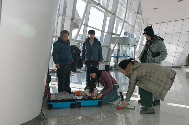 ‘한국이 싫어서’ 스틸 (사진=엔케이콘텐츠 제공)