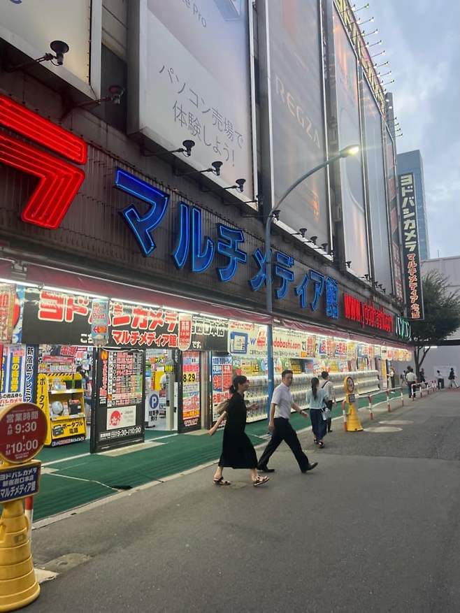 089cf176bdf01cf323eb8696329c7069fbc8877dd46776c301dc2c464935745002da2ad87a12f2e9c648ac438a39a5a887c4f1b2