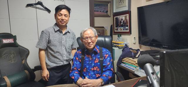 ▲ 임미섭 전 대표(오른쪽)와 강대오 대표.