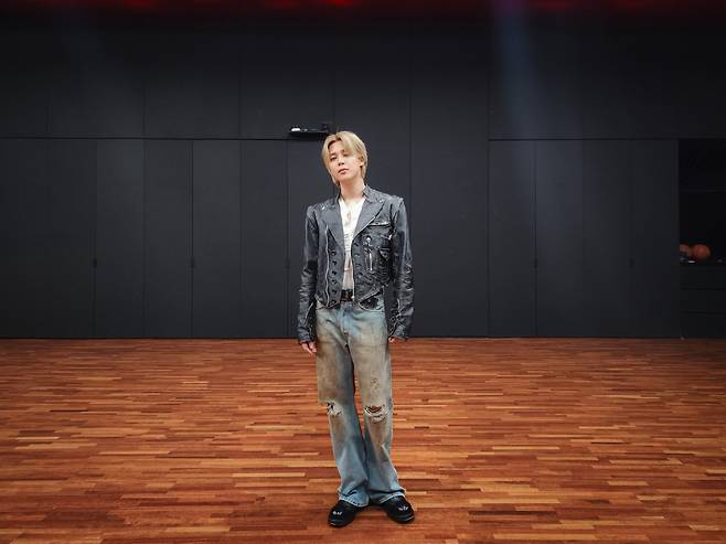 "지민의 열정에 박수를!" 방탄소년단 지민, 전 세계 사로잡은 'MUSE' 안무 연습 비하인드