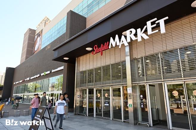 이마트가 29일 경기도 용인에 위치한 이마트 죽전점에 스타필드 DNA를 입힌 신개념 쇼핑 공간 '스타필드 마켓'을 새롭게 선보이고 있다./사진=이명근 기자 qwe123@