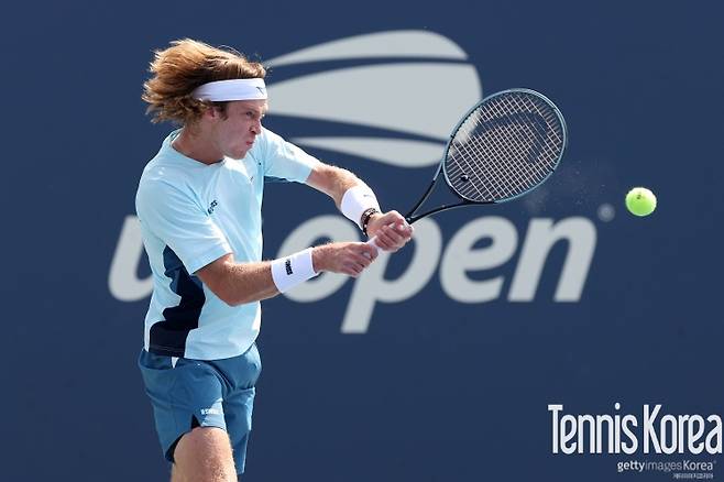 5세트 끝에 US오픈 3회전에 진출한 루블레프