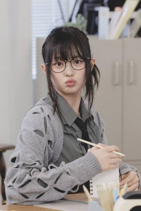 IMG_9658.jpeg 2004년생 걸그룹 라인업.gif