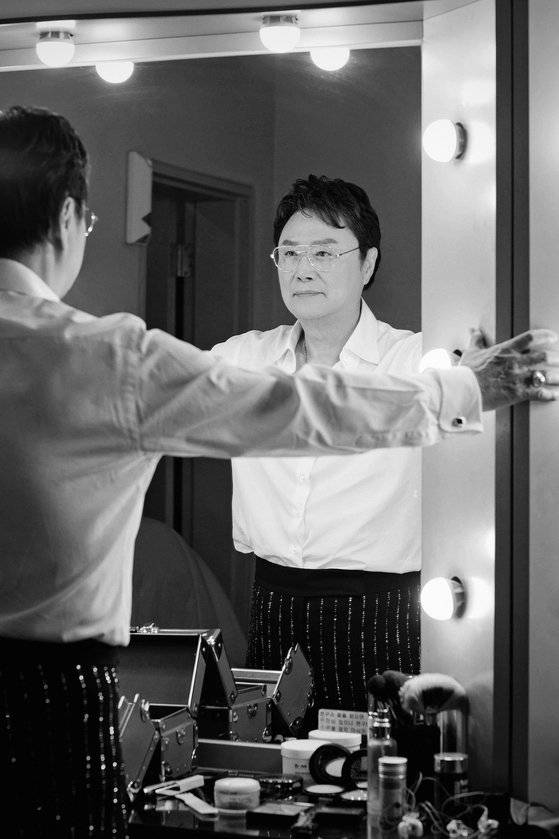 남진은 "베트남전쟁을 다녀왔기에 나의 전성기가 더욱 뜨거웠다"고 말했다. 사진 (주)바보들