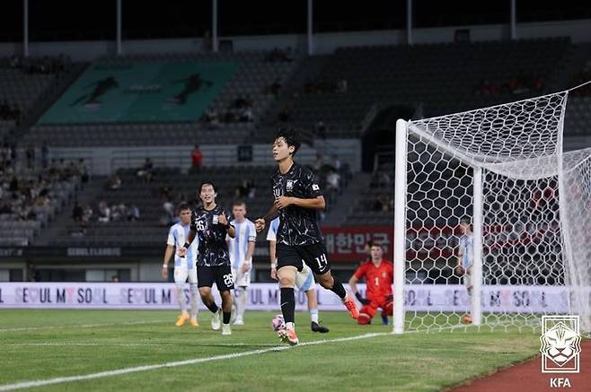 [서울=뉴시스]한국 U-19 축구대표팀이 EOU컵에서 아르헨티나를 1-0으로 이겼다. (사진=대한축구협회 제공)