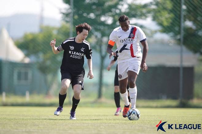 충남 부여 백마강생활체육공원에서 열린 하나은행 초청 K리그 스페셜올림픽코리아 유니파이드 인터내셔널컵 경기 모습. 사진=프로축구연맹