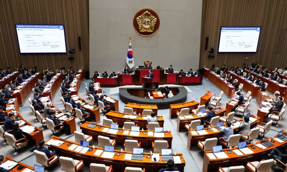 정일영 더불어민주당 의원이 3일 국회에서 열린 제2차 예산결산특별위원회 전체회의에서 질의하고 있다. 뉴스1