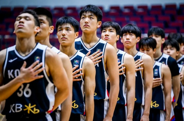 한국 U-18 농구, 쿠웨이트 꺾고 아시아컵 2연승. (FIBA 제공)