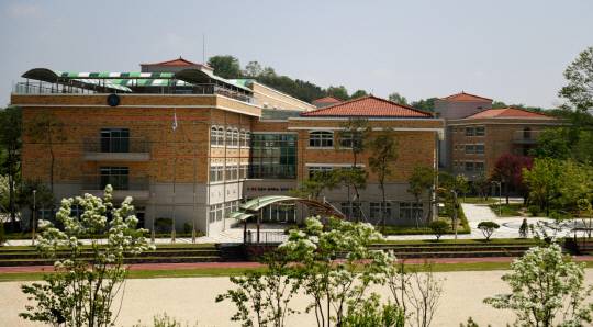 광천여중과 결성중, 광흥중이 통합한 홍성 광천중학교.