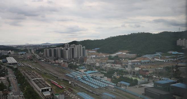 수색·증산 뉴타운 일대에 위치한 수색역 전경. 매경DB