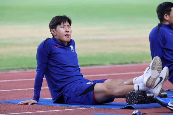 한국 남자축구 국가대표 이강인이 3일 고양종합운동장에서 2026 북중미월드컵 아시아 지역 3차 예선 B조 팔레스타인과의 1차전을 앞두고 훈련하고 있다. 뉴스1