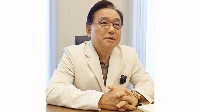국내 첫 '메디컬 피트니스' 전문센터 '닥터핏'을 개설한 박원하 전 삼성서울병원 스포츠의학센터장. [사진=닥터핏]