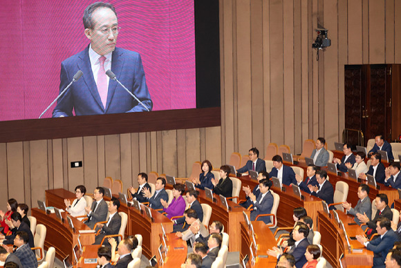 추경호 국민의힘 원내대표가 5일 오전 서울 여의도 국회에서 열린 제418회국회(정기회) 제3차 본회의에서 국정에 관한 교섭단체 대표연설을 하고 있다. [사진=뉴시스]