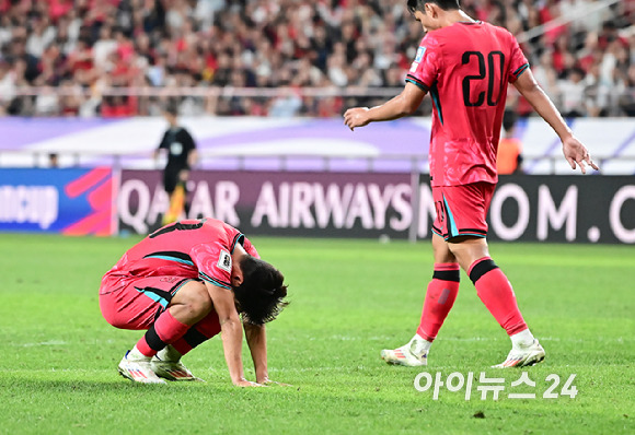 이강인이 5일 오후 서울월드컵경기장에서 열린 대한민국과 팔레스타인과 2026 FIFA 북중미 월드컵 아시아 지역 3차 예선 1차전에서 아쉬워하고 있다. [사진=곽영래 기자]