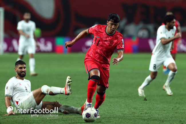 [사진=게티이미지] 홍명보 감독이 이끄는 대한민국 축구 국가대표팀(FIFA 랭킹 23위)은 5일 오후 8시 서울월드컵경기장에서 열린 2026 국제축구연맹(FIFA) 북중미 월드컵(미국-캐나다-멕시코) 아시아 지역 3차 예선 1차전에서 팔레스타인(FIFA 랭킹 96위)과 0-0으로 비겼다. 이날 경기장엔 59,576명이 찾았다.