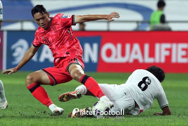 [사진=게티이미지]&nbsp;홍명보 감독이 이끄는 대한민국 축구 국가대표팀(FIFA 랭킹 23위)은 5일 오후 8시 서울월드컵경기장에서 열린 2026 국제축구연맹(FIFA) 북중미 월드컵(미국-캐나다-멕시코) 아시아 지역 3차 예선 1차전에서 팔레스타인(FIFA 랭킹 96위)과 0-0으로 비겼다. 이날 경기장엔 59,576명이 찾았다.