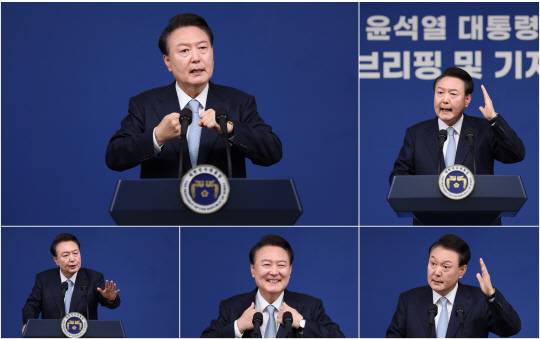 지난 8월29일 윤석열 대통령이 서울 용산 대통령실 청사 브리핑실에서 '국정브리핑 및 기자회견'을 하고 있다.<연합뉴스 사진>