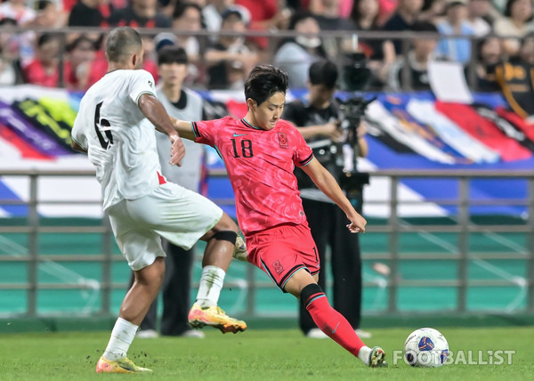 이강인(오른쪽, 대한민국 남자 축구대표팀). 서형권 기자