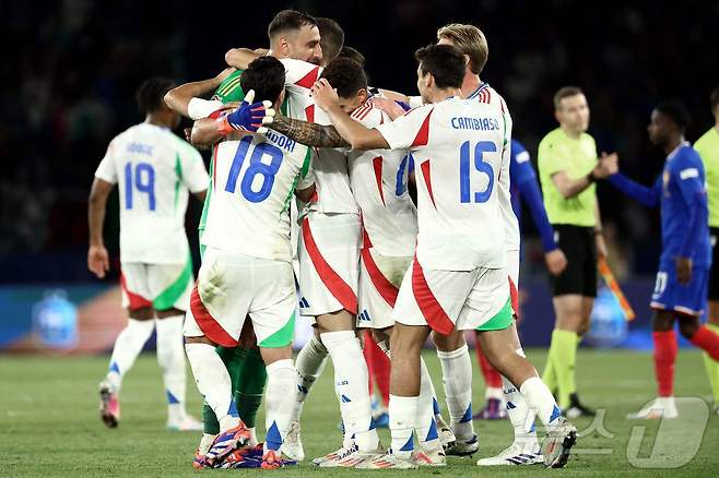 이탈리아가 7일(한국시간) 열린 2024-25 UEFA 네이션스리그 리그A 2조 1차전에서 프랑스를 3-1로 이겼다. ⓒ AFP=뉴스1