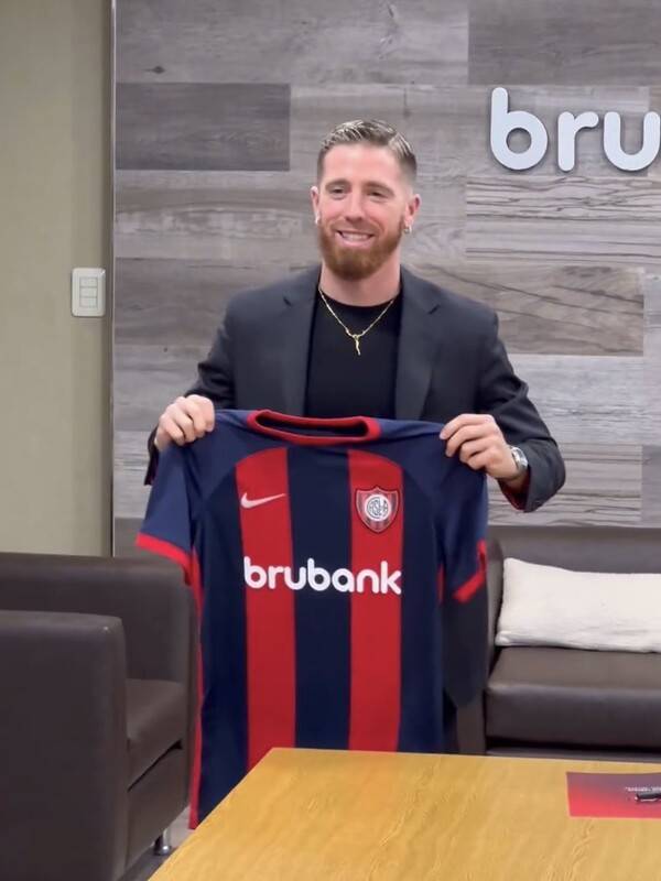 사진=산 로렌조. 산 로렌조는 7일(한국시간) 구단 채널을 통해 "무니아인은 새로운 산 로렌조 선수다. 그는 자유계약(FA)으로 우리 팀에 합류했다. 2025년 12월까지 계약을 체결했다"라고 공식 발표했다.