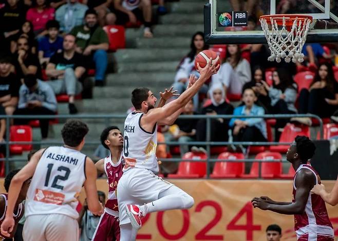 요르단 살레흐의 레이업 [FIBA 제공. 재배포 및 DB 금지]