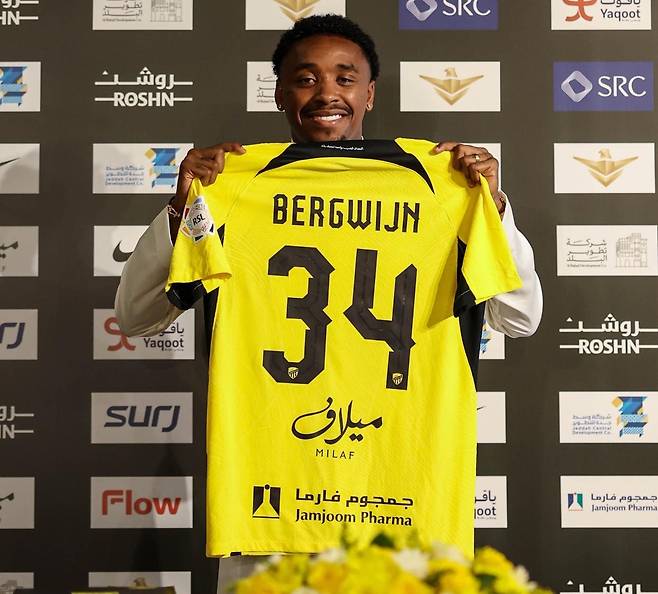 알이티하드에 입단한 스테번 베르흐베인 [알이티하드 SNS 캡처. 재판매 및 DB 금지]