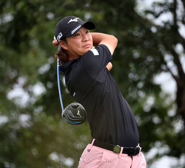 한국프로골프(KPGA) 투어, 아시안투어, 일본프로골프투어(JGTO)가 공동 주관하는 2024년 제40회 신한동해오픈 우승을 차지한 일본의 히라타 겐세이가 최종라운드에서 경기하는 모습이다. 사진제공=KPGA