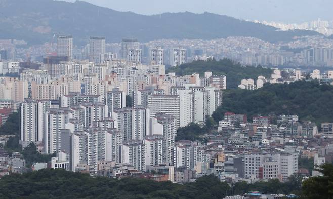 서울 남산에서 바라본 시내 아파트 모습. (사진= 연합뉴스)