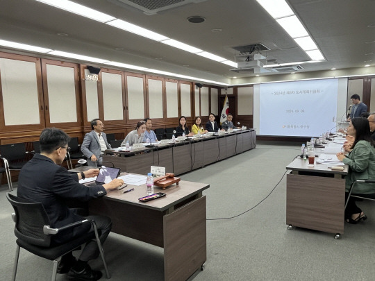 9일 제3차 중구 도시계획위원회가 열리고 있다.중구청 제공