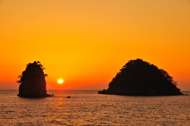 A sunset at Kkotji Beach (Taean County)