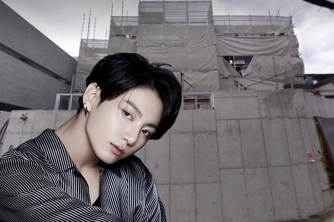 방탄소년단(BTS) 정국이 매입한 서울 용산구 이태원동의 단독주택이 공사 중인 모습. [네이버지도 거리뷰 갈무리]