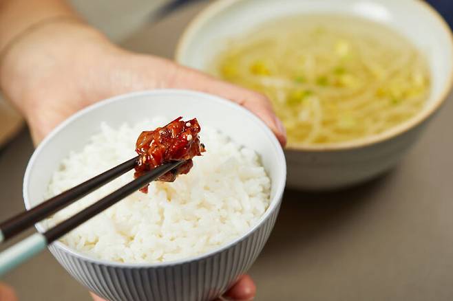 신선한 음식 섭취와 저염식단은 심장질환 예방에 도움이 된다.  [사진=클립아트코리아]