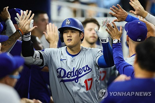 홈런을 친 오타니 [게티이미지/AFP=연합뉴스]