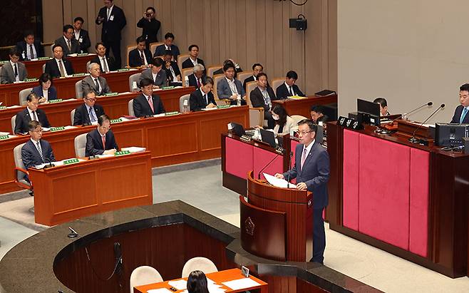 올해도 대규모 세수 부족이 예상되지만 정부는 예산을 감액하거나 수입을 늘려 충당할 계획을 갖고 있지 않다.[사진=뉴시스]