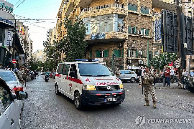 헤즈볼라 무선호출기 수백대 폭발…"9명 사망·2천750명 부상"