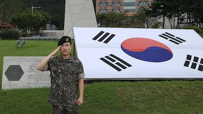 전역 신고하는 파리 올림픽 사격 은메달리스트 조영재 [국군체육부대 제공. 재판매 및 DB 금지]