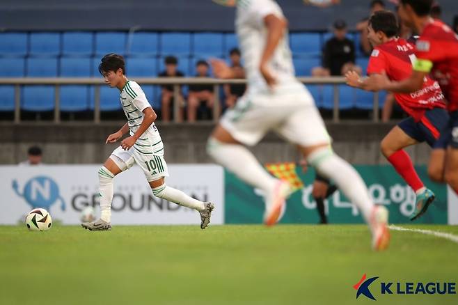 전북 준프로 선수 진태호의 지난 7월 유스 챔피언십 경기 장면 [한국프로축구연맹 제공. 재판매 및 DB 금지]