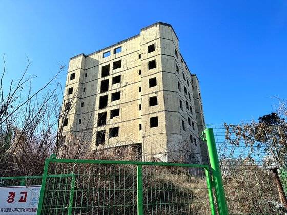 안성시 장기 공사 중단 공동주택. 사진 경기도